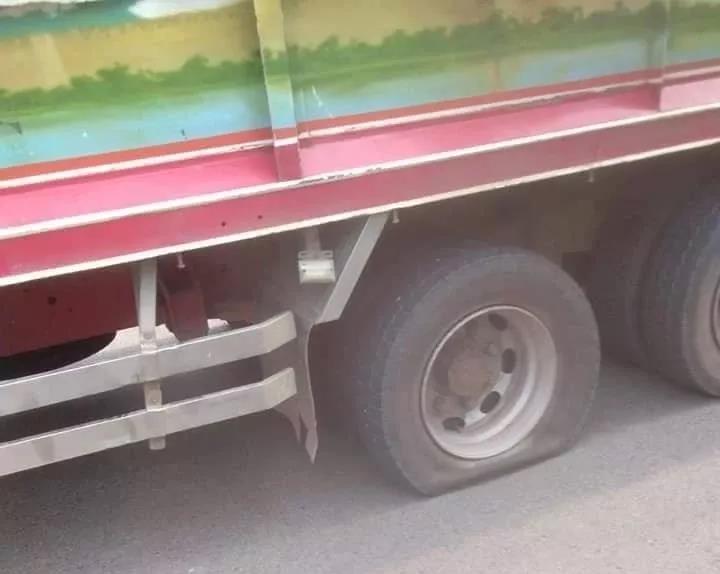 緬甸軍事沖突加劇，大量車輛遇襲道路被阻，運費暴漲，近期去往仰光貨物需留意！