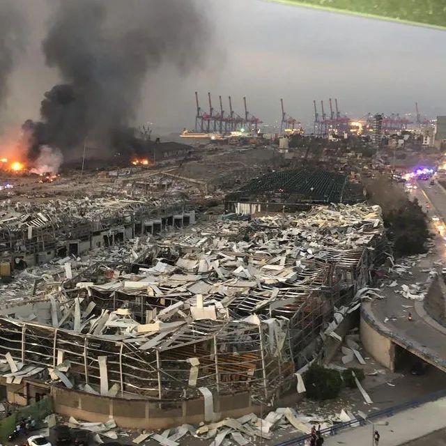 突發!史上最大港口大爆炸今晨發生在貝魯特:2700噸危險品爆炸,傷亡超4000(圖4)