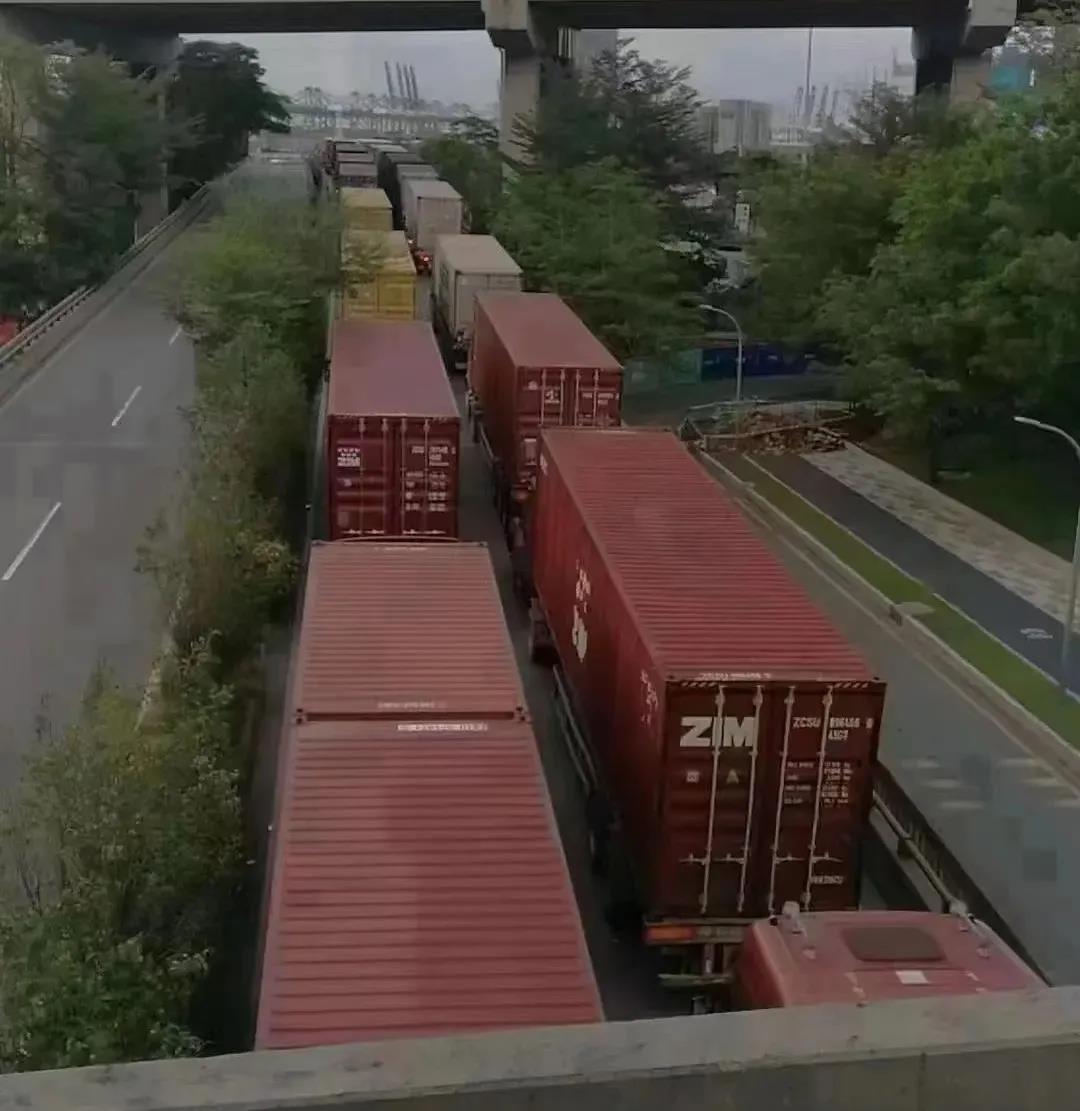 緊急通知！深圳鹽田港宣布：暫停接收出口重柜??！